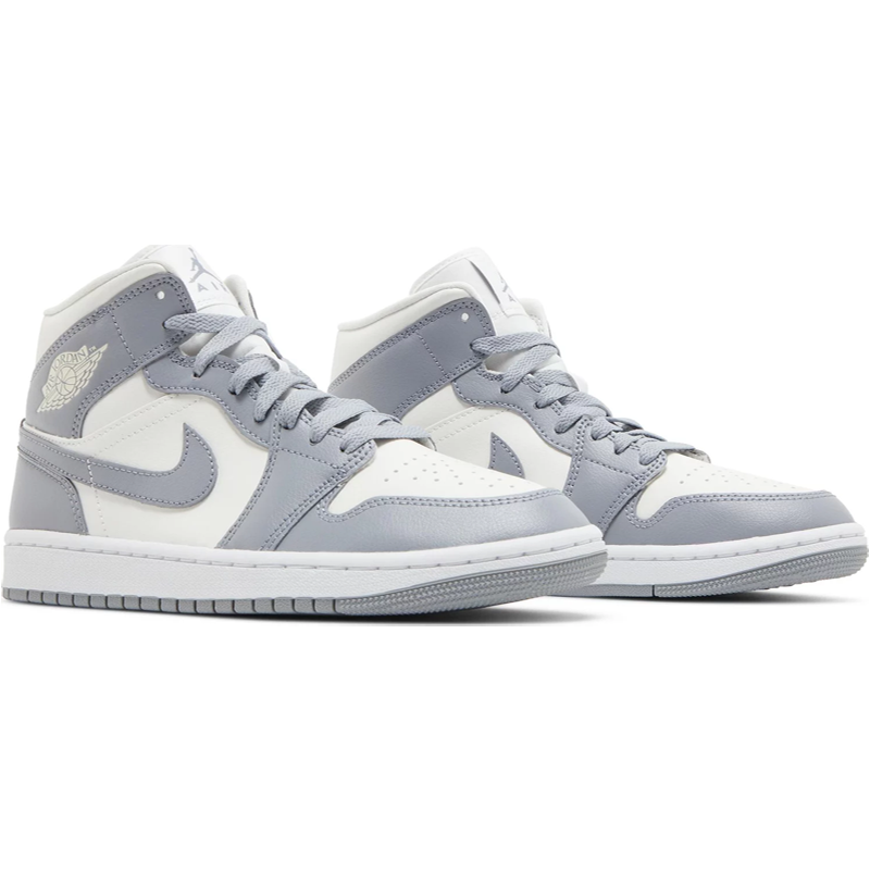 Air Jordan 1 Mid 'Stealth'