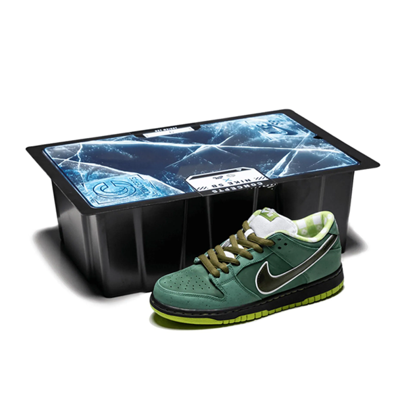 
                      
                        Nike SB Dunk Low x Concepts 'Green Lobster' Special Box
                      
                    