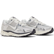 Nike Air Zoom Vomero 5 'Photon Dust Metallic Silver'